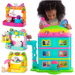 Gabby's Celebration Dollhouse Koci Domek Gabi zestaw Baby Box Cat Balkon Tekturzątka, Cakey Balkon Łakotka, Pandy Paws Balkon Kiciusia Pandusia + akcesoria