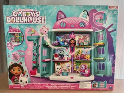 OUTLET Koci Domek Gabi Interaktywny 60 cm wielki duży dom dla lalek + figurki Kiciuś Panduś i Gabi Gabby's Purrfect Dollhouse DŹWIĘK PRODUKT BYŁ OTWIERANY