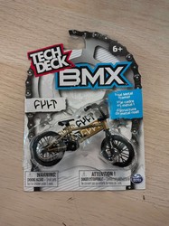 OUTLET Tech Deck mały zestaw fingerbike BMX mini rower na palce złoty Cult + naklejki WADLIWA - LEKKO WYKRZYWIONE TYLNE KOŁO USZKODZONE OPAKOWANIE