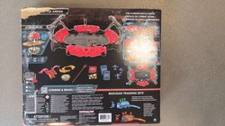 OUTLET Zestaw Bakugan Battle Arena Walk + Figurka Dragonoid USZKODZONE OPAKOWANIE