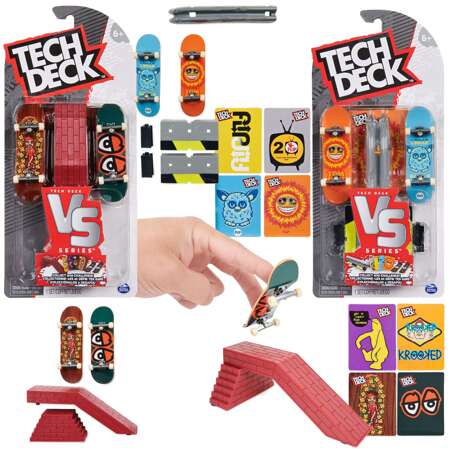 Tech Deck VS Series Krooked i Flip zestaw z 4 deskorolkami i przeszkodami